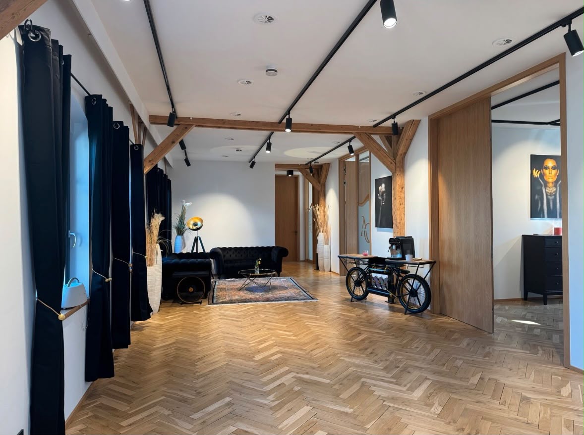 Loungebereich im Studio Art of Contour